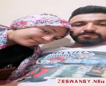 عشيقها وخدها ف حضنه ونازل تفريش ومص ف بزازها وتهيج ع اخرها حصرى video