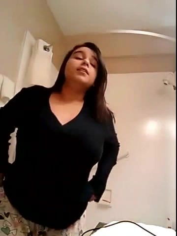 احلي عرض مع البنت الجامده ديه video