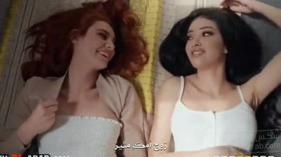 Xlxx أب ينيك ابنته مع صديقتها بعنوان هدية عيد الأب video