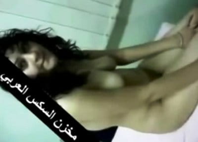 فضيحة مصرية تنتاك في عيادة الدكتور video
